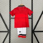 Manchester United 1994-96 Home Retro Kids Kit - Image 8