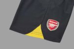 Arsenal 2005-06 Away Retro Kids Kit - Image 9