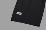 Manchester United 1999-00 Away Retro Kids Kit - Image 9