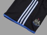 Newcastle United 1999-00 Home Retro Kids Kit - Image 9